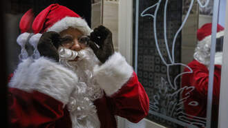 B-93 Morning: Aly's Christmas Dilemma