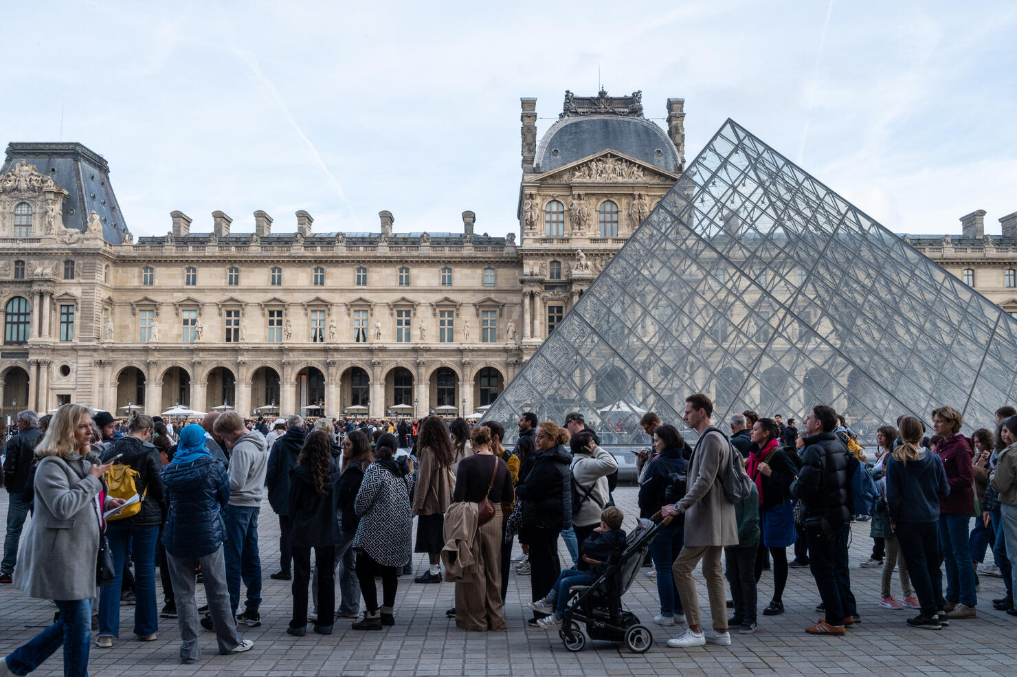 FRA-PARIS-LOUVRE MUSEUM
