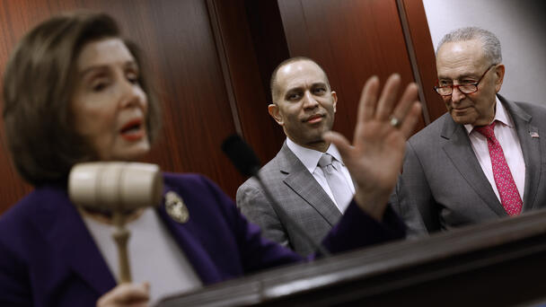 Democrats Attempts To Offer Trump Alternative A Reason For Downfall