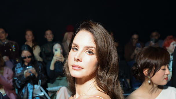 Lana Del Rey Covers Neil Young