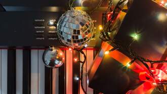 Jeff Stevens - DAYTON HOLIDAY HITS FOR HOPE