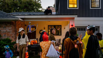 The Rod Ryan Show - Criminals: A Bag of Cocaine Was Found in a Trick-or-Treater's Bag