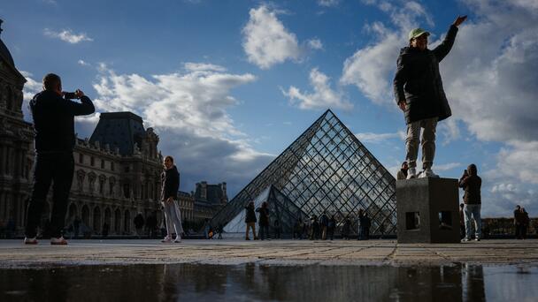Former Delivery Drivers 'Partially' Confess To Brazen Louvre Jewel Heist