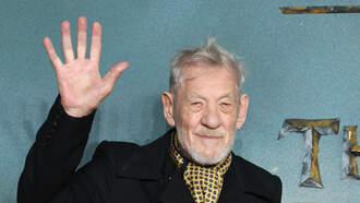 Elijah Wood Crashed "Lord of the Rings"-Themed Wedding