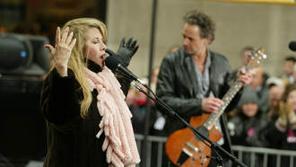 Lindsey Buckingham And Stevie Nicks Are On Better Terms