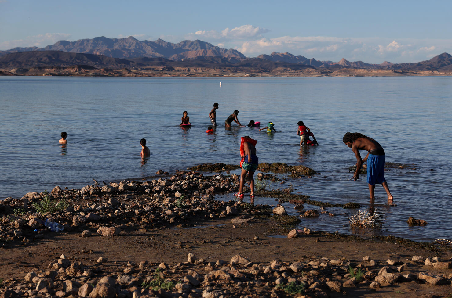 Feds Call On States To Cut Water Consumption As The Colorado River Basin Drought Worsens