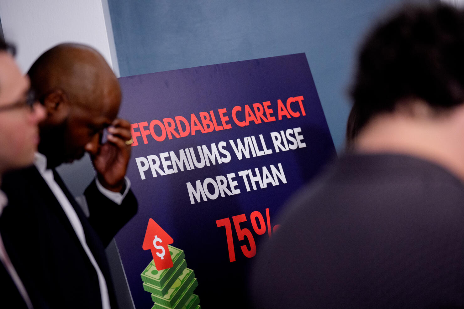 Senate Democrats Call On Republicans To Pass Affordable Care Act Tax Breaks