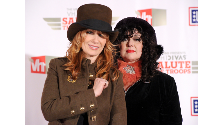 The USO Presents "VH1 Divas Salute The Troops" - Media Room