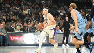 Trail Blazers vs. Lakers Predictions, Odds & Stats – Nov. 3