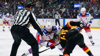 Canucks vs. Blackhawks Prediction & Picks - Nov. 5