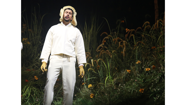 Bad Bunny: "No Me Quiero Ir De Aqui" Residencia En El Choli