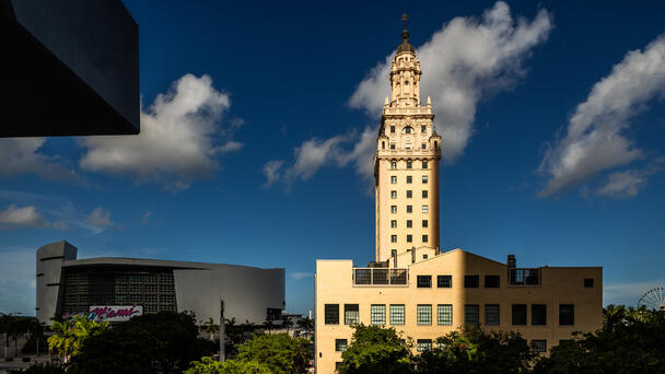DeSantis, Students Honor Victims of Communism at Freedom Tower