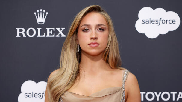 Tate McRae Claps Back at Haters After On-Stage Incident Goes Viral