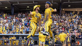 Derek Hough and the Savannah Bananas!! 