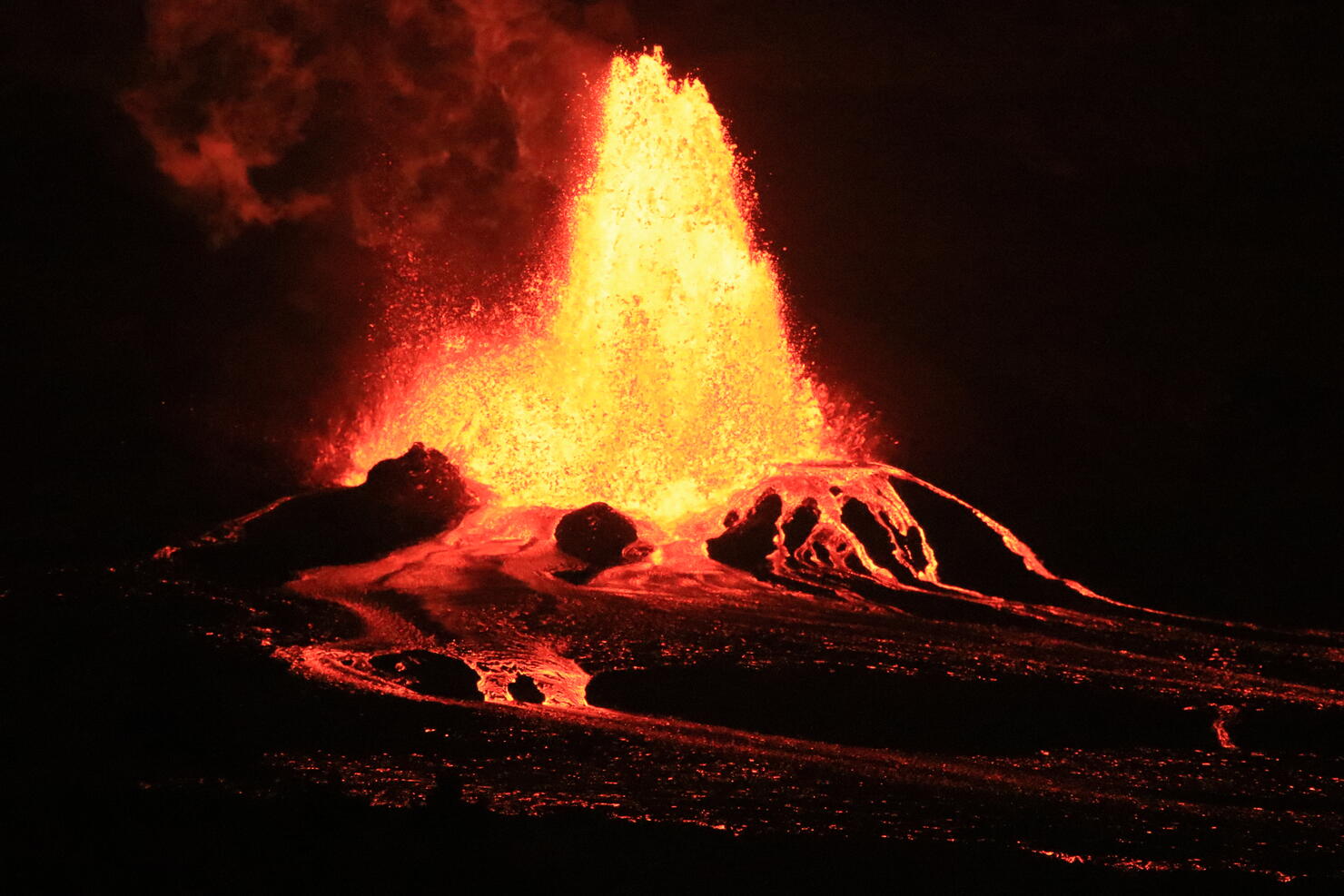 Kilauea volcano eruption episode 19: preliminary activity