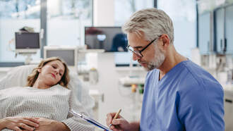 Steve & Gina in the Morning - ER Doctor Shares the Most Common Thanksgiving Injuries