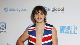 Jeff Stevens - Benson Boone Laughs Off GRAMMY Snub