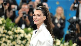 Lookin' at Girlzzz: Anne Hathaway, Jenna Jameson, Paris Jackson, Britney!