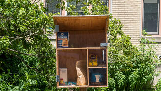 Ohio Mom Opens “Porch Pantry” To Help Feed Community