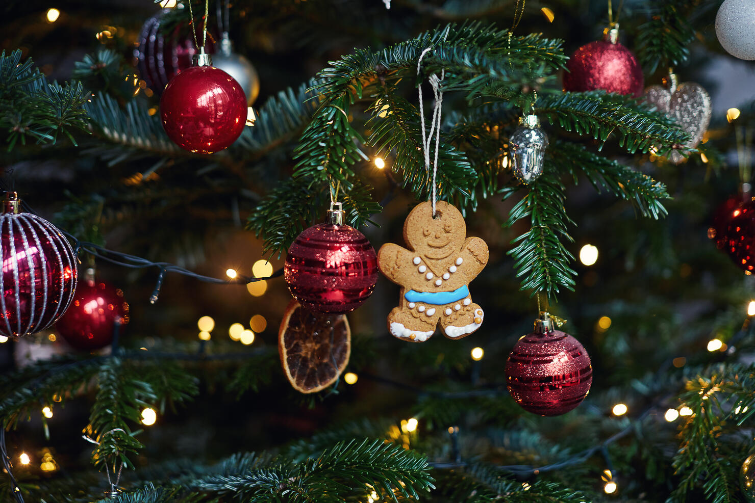 Gingerbread decoration on the tree