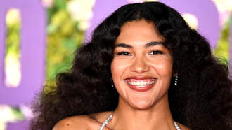 Olivia Dean Performed On SNL 