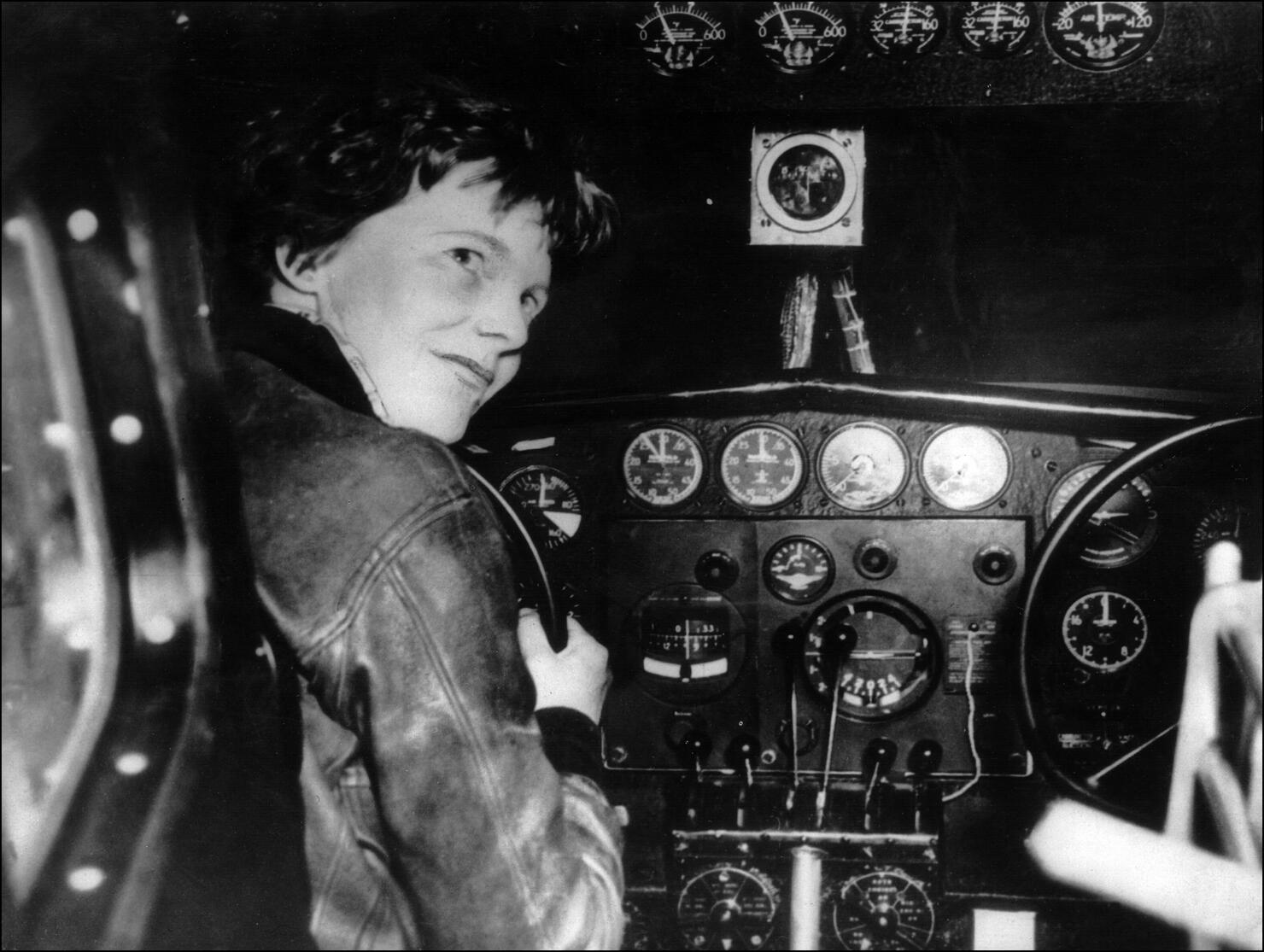 AMELIA EARHART