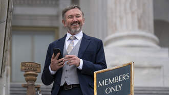 Weds Blogcast: Chris Stirewalt!; 427-1; Smart wolf; Right to work