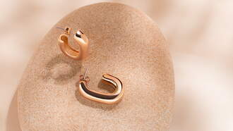 Smart Earrings Are Now A Thing