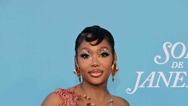 Summer Walker Releases Two Deluxe Versions Of "Finally Over It"