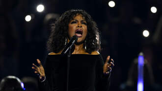 CeCe Winans - This Is So Sweet and Powerful ... "Goodness of God"