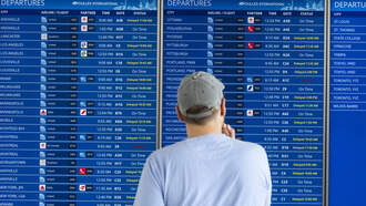 Flight Delays Piling Up at Bush and Hobby Ahead of Thanksgiving