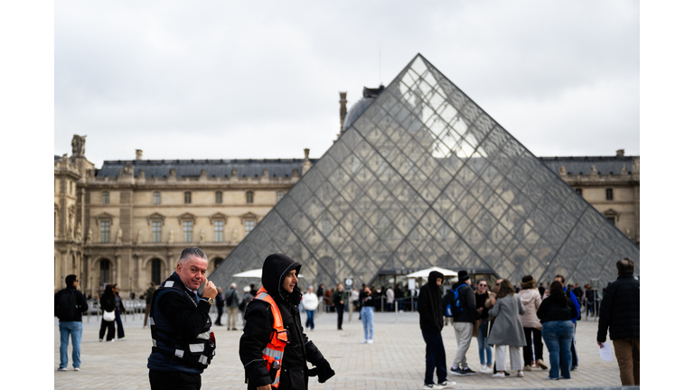 FRANCE-CULTURE-MUSEUM-SECURITY