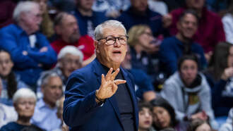 UConn WBB Coach's Show #2 w Geno Auriemma