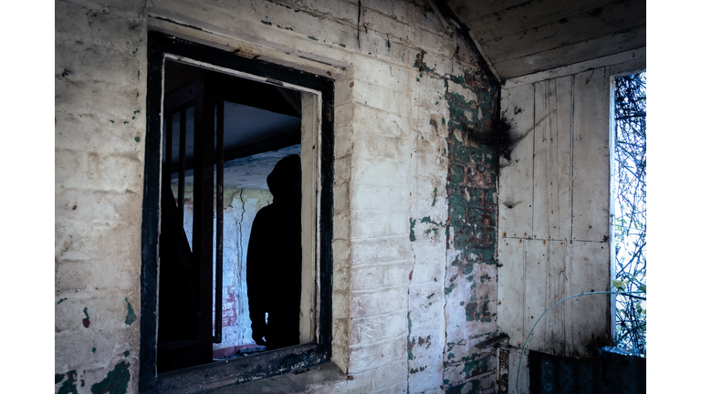 Ghost Hunting & Movie Business / Open Lines