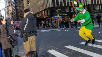 Ryan Seacrest - Here Are the Top Holiday Movies, According to iMDB