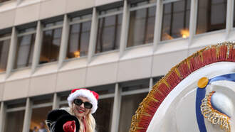 MACY'S THANKSGIVING PARADE ROCK STAR PERFORMANCES