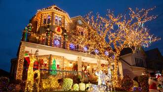 Lindsey Marie - Timberline Landscaping Shares Their 2025 Christmas Lights Guide
