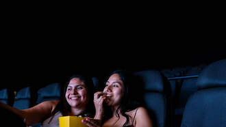 These Classic Christmas Movies Are Returning to Theaters