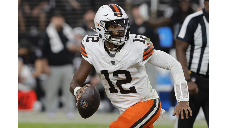 Cleveland Browns v Las Vegas Raiders