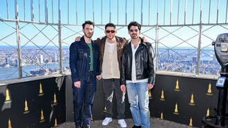 Joe Jonas Trying to Parallel Park