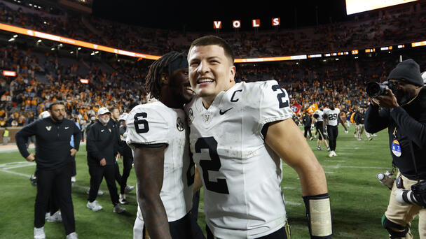 Vandy vs. Iowa ReliaQuest Bowl Prediction & Odds