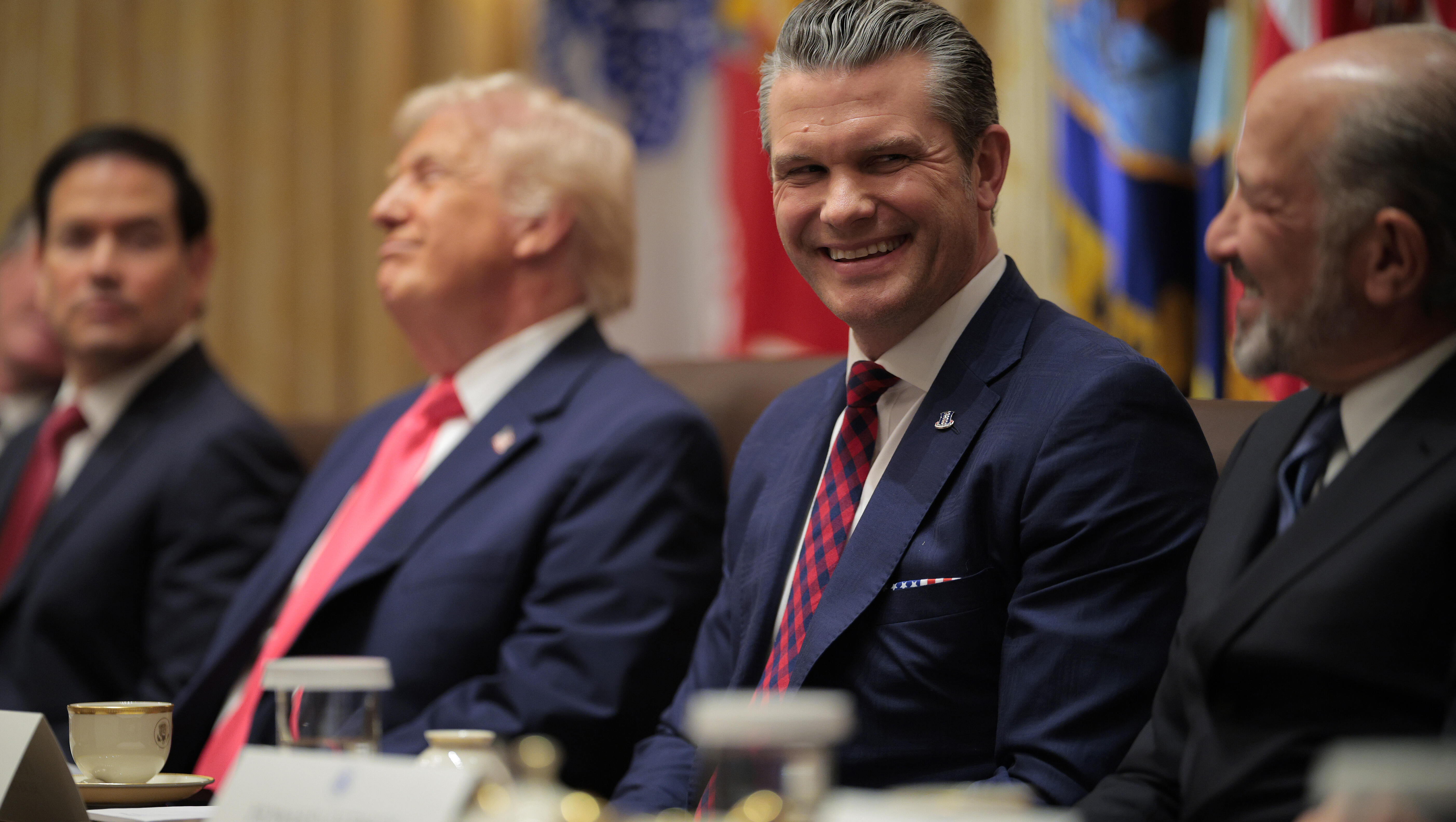 Weds Blogcast: Are drug-boat strikes legal?; Tariff troubles; Victor Marx