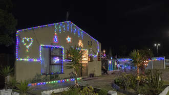 Penn Asks If You're Supposed To Leave Christmas Tree Lights On All Night 