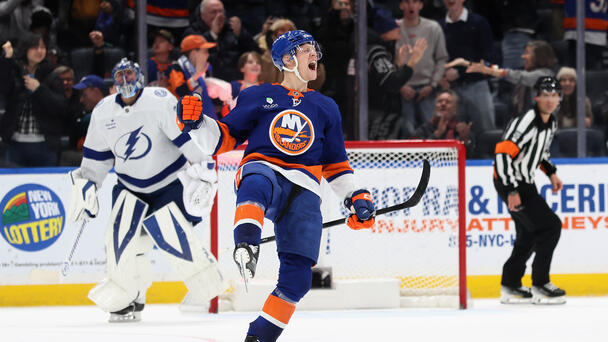 Lightning Fall To Islanders In Shootout