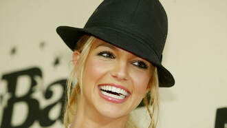 Courtney & KISS in the Morning - Britney Spears Spotted Hanging Out with Paris Hilton and Family