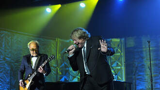 Foreigner Goes Gold!