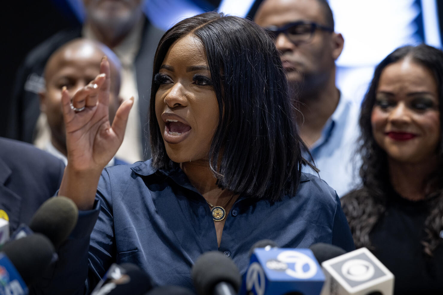 Texas Democratic Lawmakers Flee State In Effort To Halt Redistricting Legislation