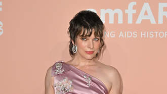 Lookin' at Girlzzz: Milla Jovovich, Britney, Christina, Angelina Jolie!