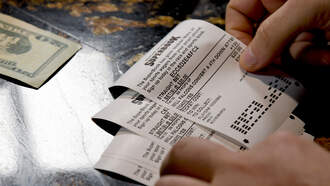 Kelly in Vegas Drops 2025 CFP First Round Picks + Early NFL Playoff Odds 