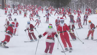 Criminals: Three Santas and 40 Elves Robbed a Supermarket 